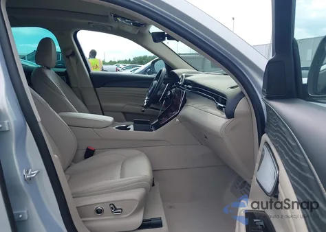 2023 Maserati Grecale Gt z USA, uszkodzony, nr VIN ZN682AVA2P7438751